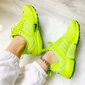 Nike Women's Neon Green Sneakers